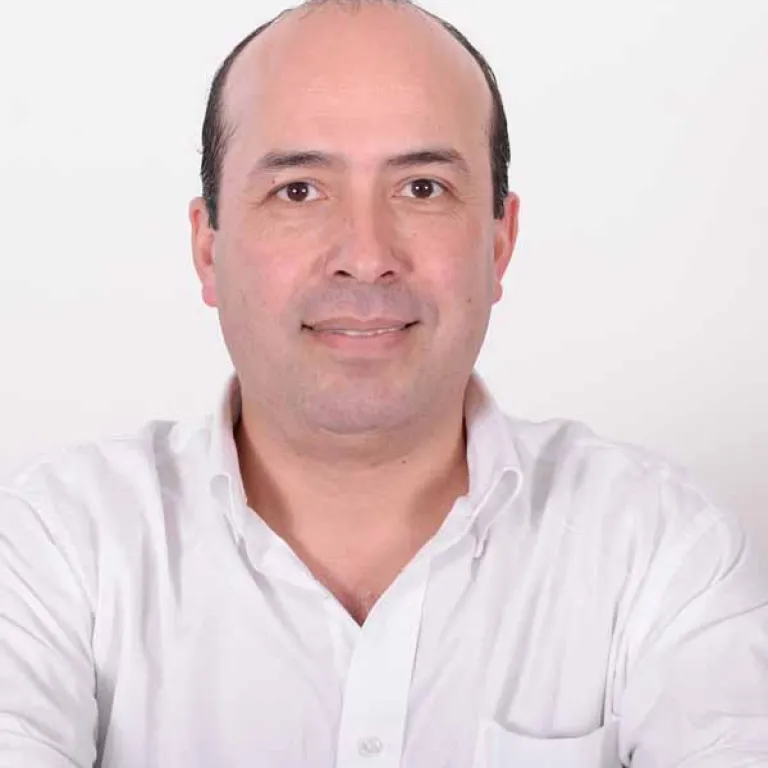 Ángel Umeres